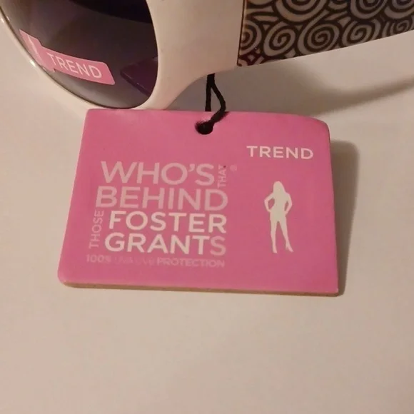 NWT - Foster Grant Luxury Fashion Sunglasses Trend - Picture 4 of 7